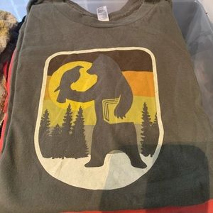 Tshirt bundle: 2 Powell Book Ts
